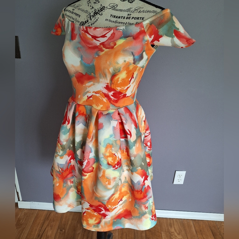 Dainty Hooligan Floral Dress - Orange and Red - Picture 2 of 5